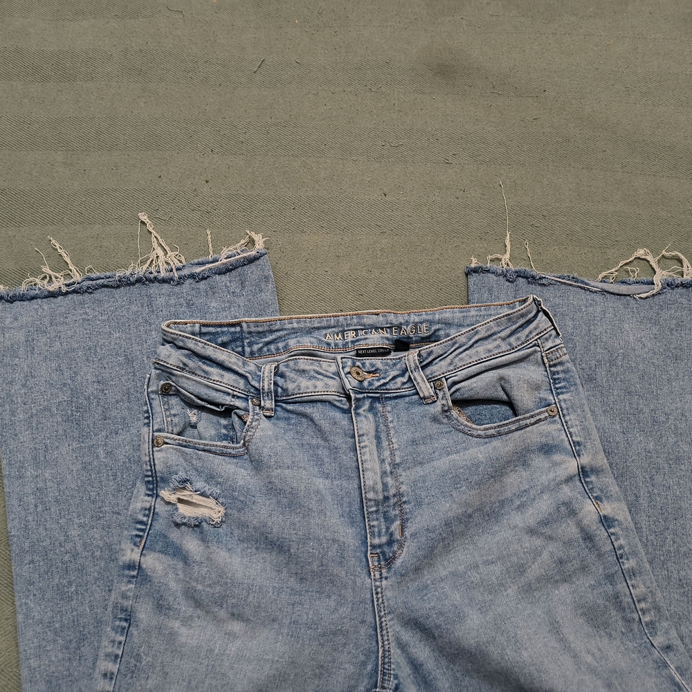 American Eagle Distressed Light Blue Jeans